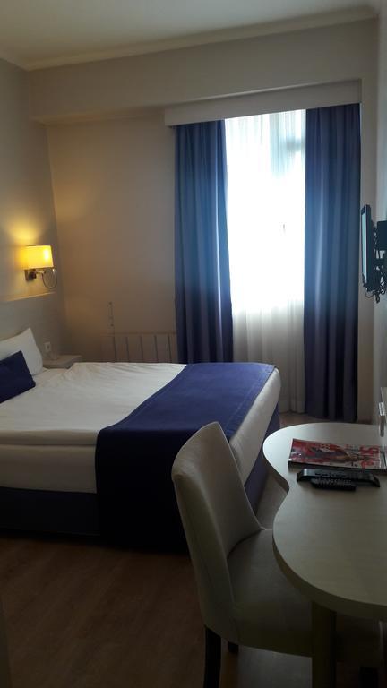 Walk In Hotel إزمير المظهر الخارجي الصورة