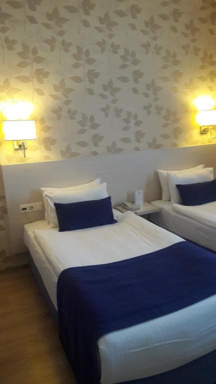 Walk In Hotel إزمير المظهر الخارجي الصورة